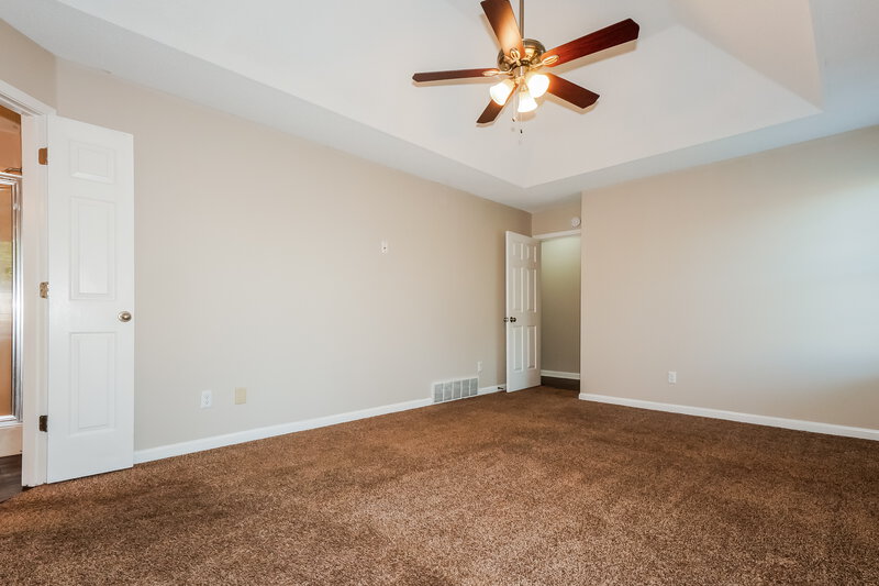 1,975/Mo, 90 Oak Ridge Cove Oakland, TN 38060 Main Bedroom View