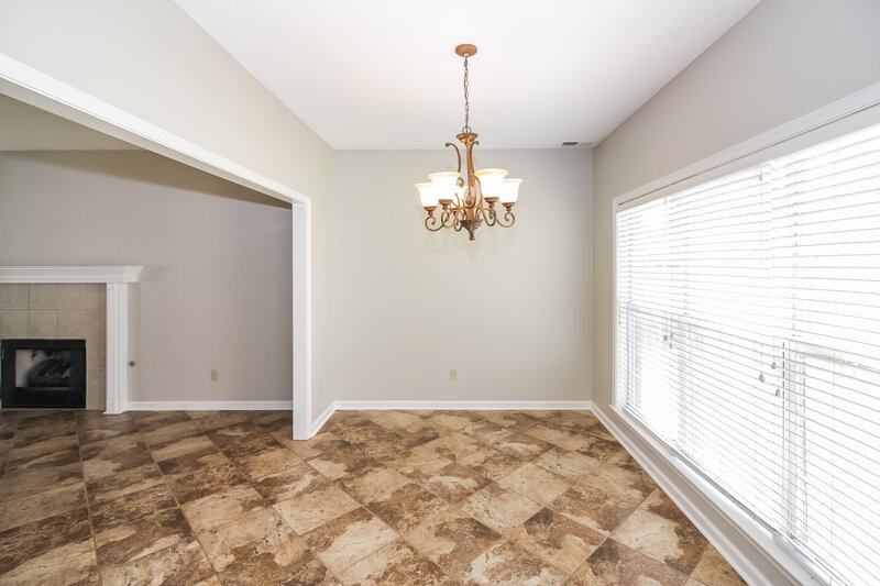 2,300/Mo, 15 Austin Cir Oakland, TN 38060 Breakfast Nook View