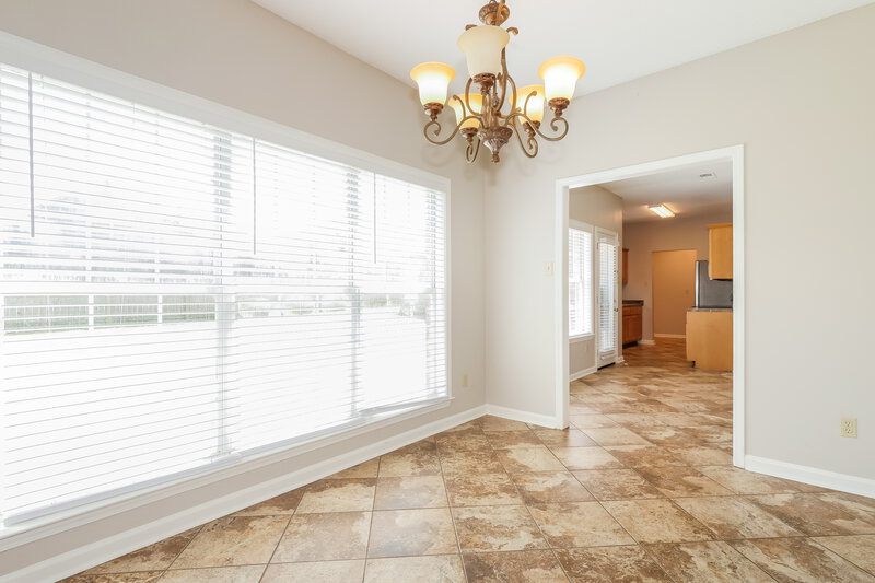 2,290/Mo, 15 Austin Cir Oakland, TN 38060 Dining Room View