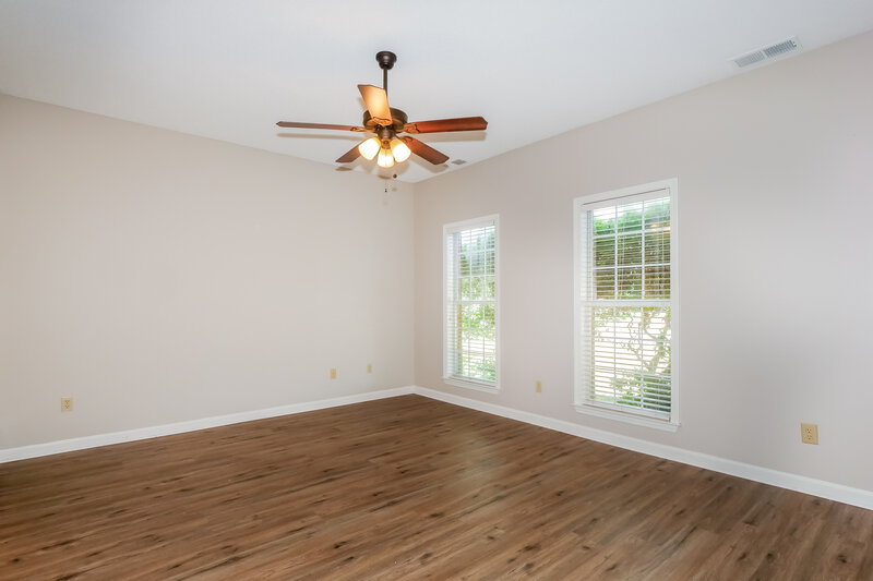 2,290/Mo, 15 Austin Cir Oakland, TN 38060 Main Bedroom View 2
