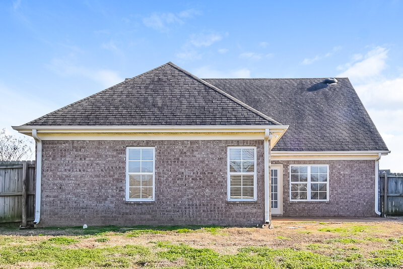 1,990/Mo, 3317 Champion Hills Drive Southaven, MS 38672 Rear View 2