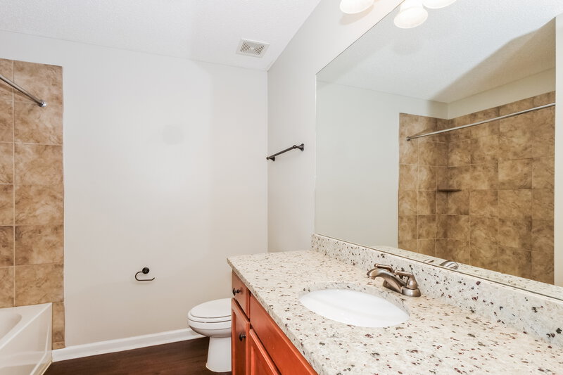 1,900/Mo, 9450 Eckley Pl Cordova, TN 38018 Bathroom View