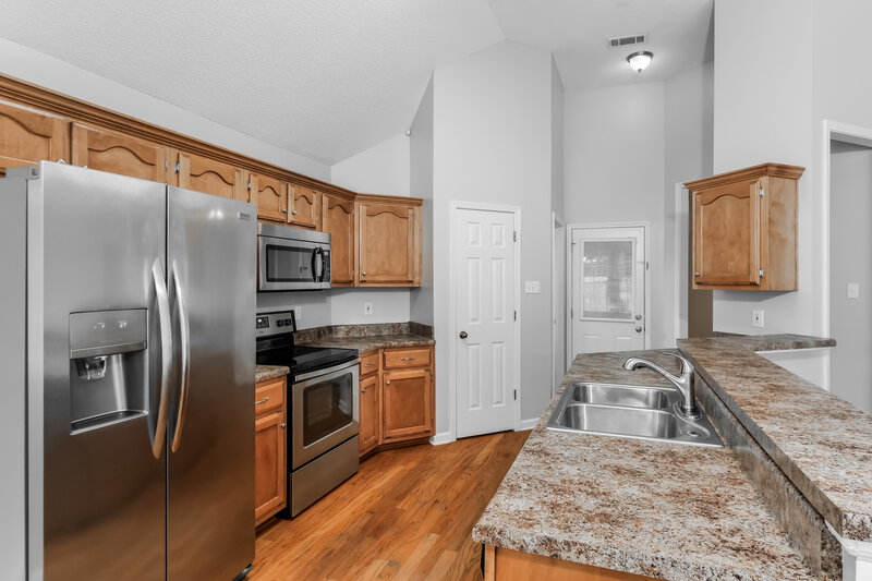 1,730/Mo, 50 Willow Crest Cv Somerville, TN 38068 Kitchen View