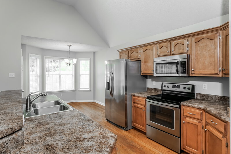 1,730/Mo, 50 Willow Crest Cv Somerville, TN 38068 Kitchen View 2