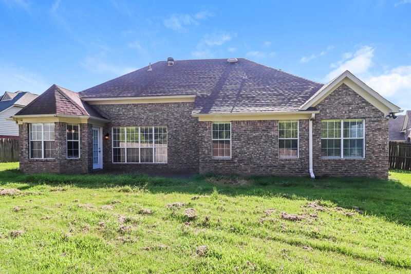1,730/Mo, 50 Willow Crest Cv Somerville, TN 38068 Rear View