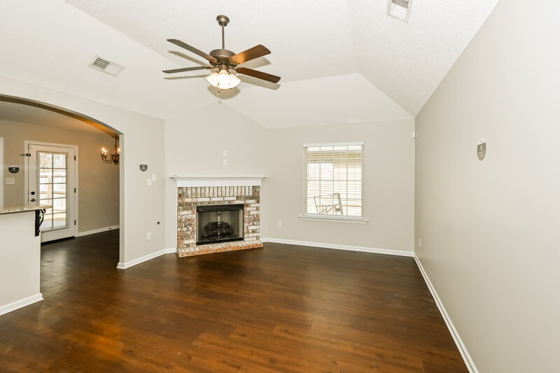 2,075/Mo, 9446 Eckley Pl Cordova, TN 38018 Living Room View