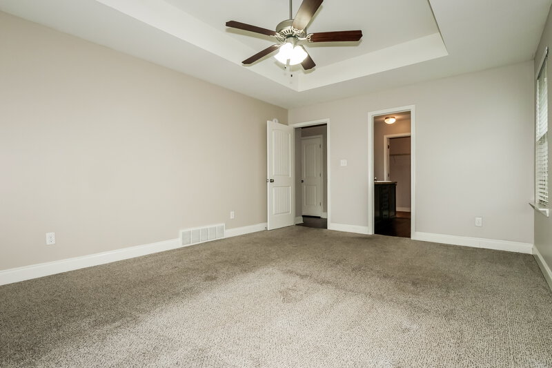 1,840/Mo, 8896 Willa Jean Cv Southaven, MS 38671 Main Bedroom View 2