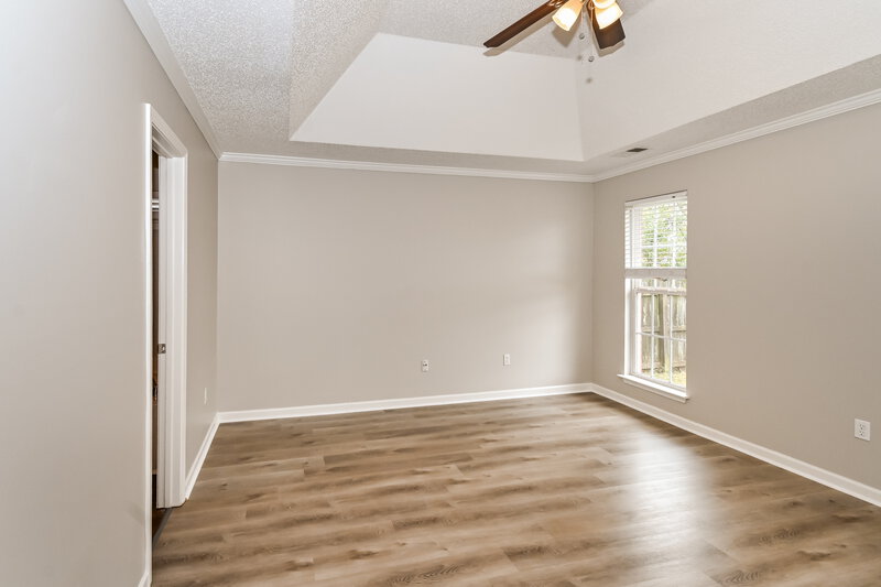 2,275/Mo, 5727 Hunters Chase Southaven, MS 38672 Main Bedroom View 2