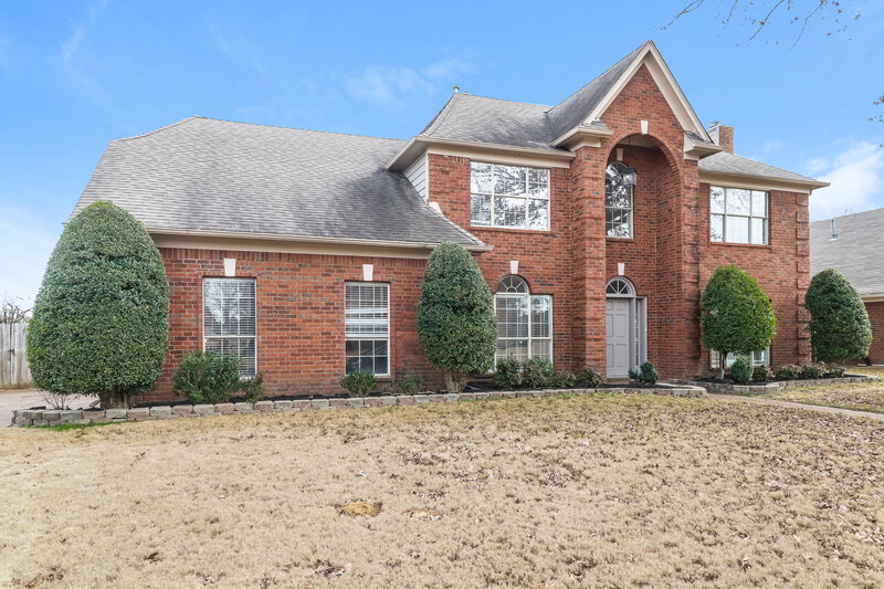 2,515/Mo, 6808 Forrest Circle Bartlett, TN 38135 Front View