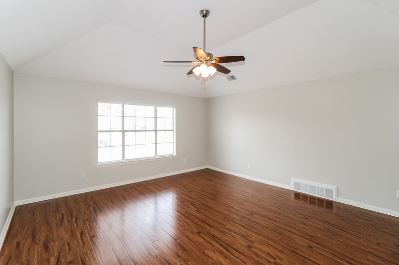 2,515/Mo, 6808 Forrest Circle Bartlett, TN 38135 Main Bedroom View 2