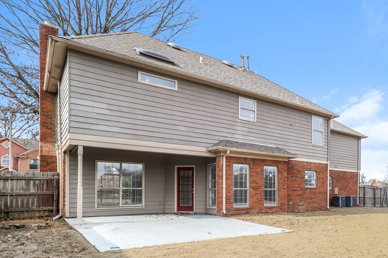 2,515/Mo, 6808 Forrest Circle Bartlett, TN 38135 Rear View