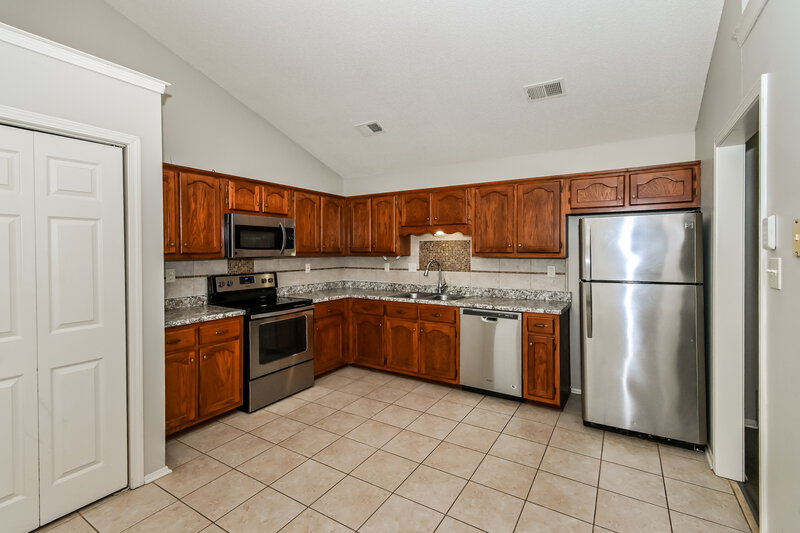 1,745/Mo, 6314 Oak Run Dr E Olive Branch, MS 38654 Kitchen View
