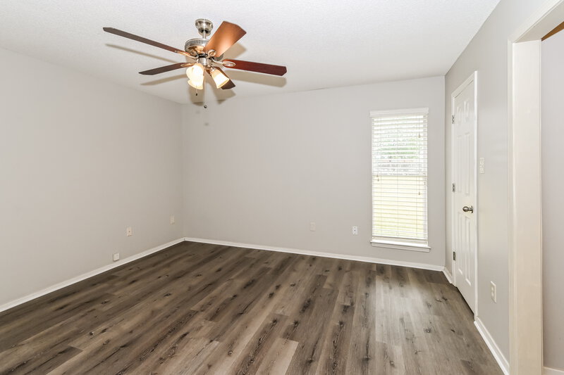 1,745/Mo, 6314 Oak Run Dr E Olive Branch, MS 38654 Main Bedroom View