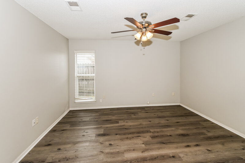 1,745/Mo, 6314 Oak Run Dr E Olive Branch, MS 38654 Main Bedroom View 2