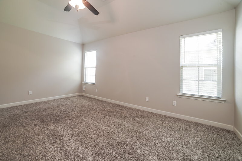 2,035/Mo, 7901 Ironwood Dr Southaven, MS 38671 Main Bedroom View 3