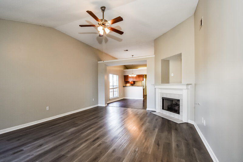 1,485/Mo, 5620 Kaitlyn Dr W Walls, MS 38680 Living Room View