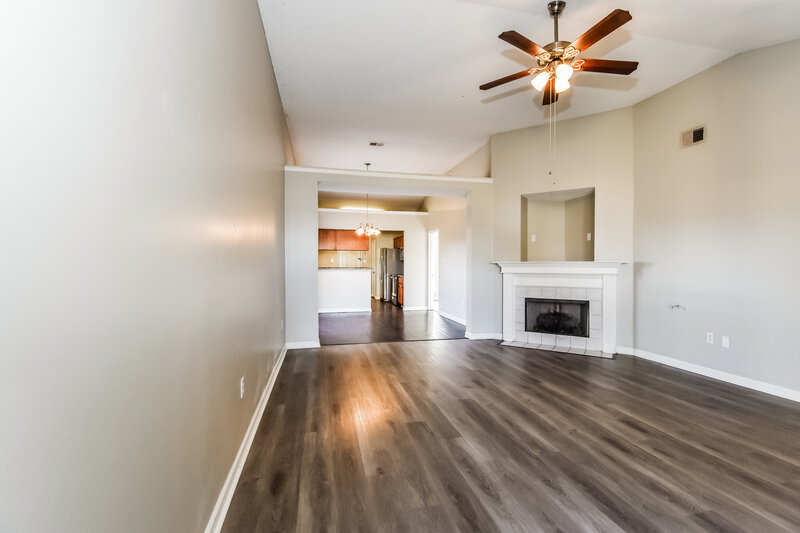 1,485/Mo, 5620 Kaitlyn Dr W Walls, MS 38680 Living Room View 2