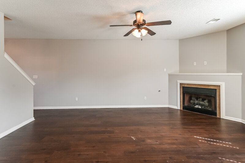 2,185/Mo, 4266 Markston Drive Southaven, MS 38672 Living Room View 3