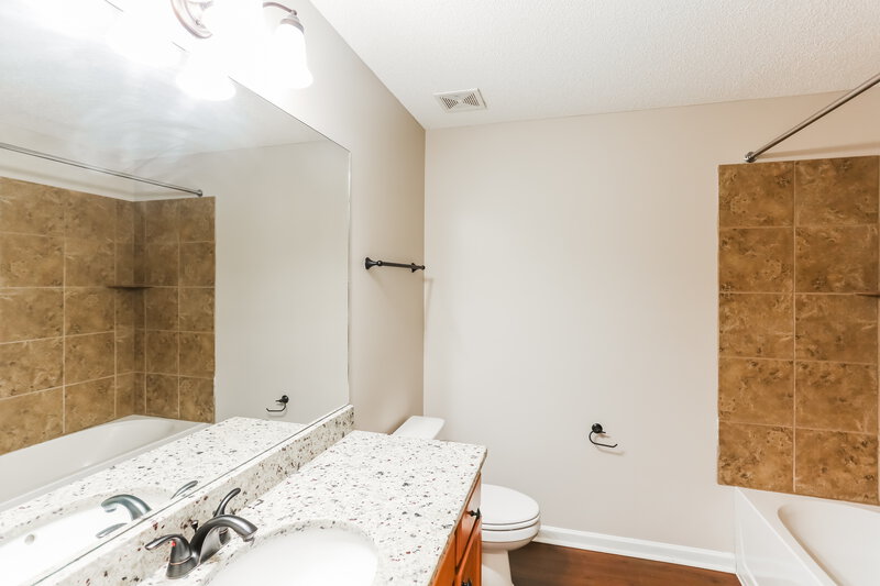 2,175/Mo, 9460 Eckley Pl Cordova, TN 38018 Bathroom View