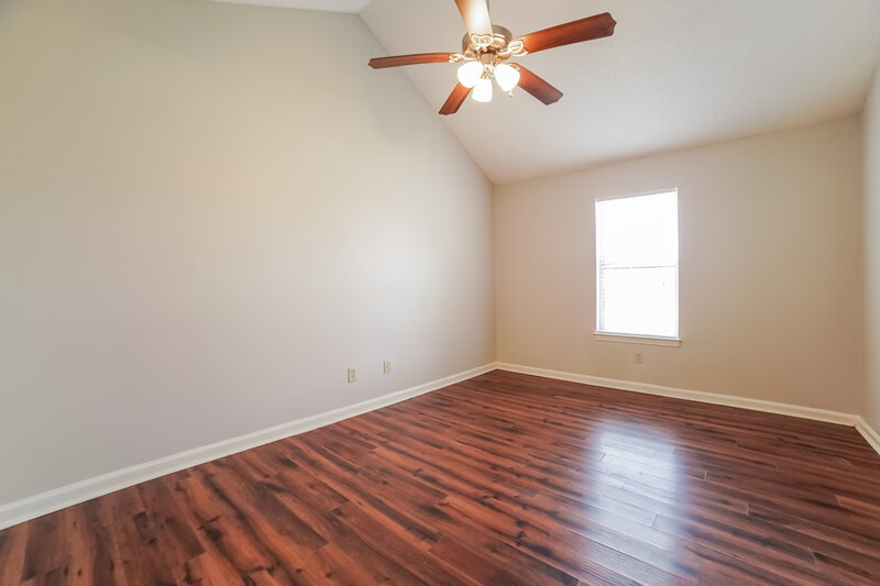 2,140/Mo, 7090 Foxhall Dr Horn Lake, MS 38637 Main Bedroom View