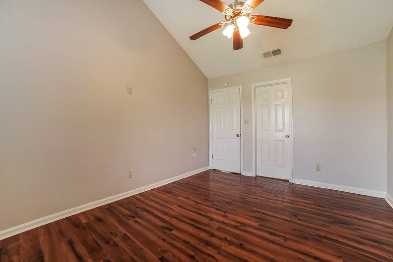 2,140/Mo, 7090 Foxhall Dr Horn Lake, MS 38637 Main Bedroom View 2