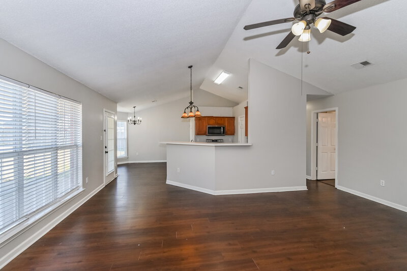 1,660/Mo, 1718 W Sarah Ann Dr Southaven, MS 38671 Dining Room View