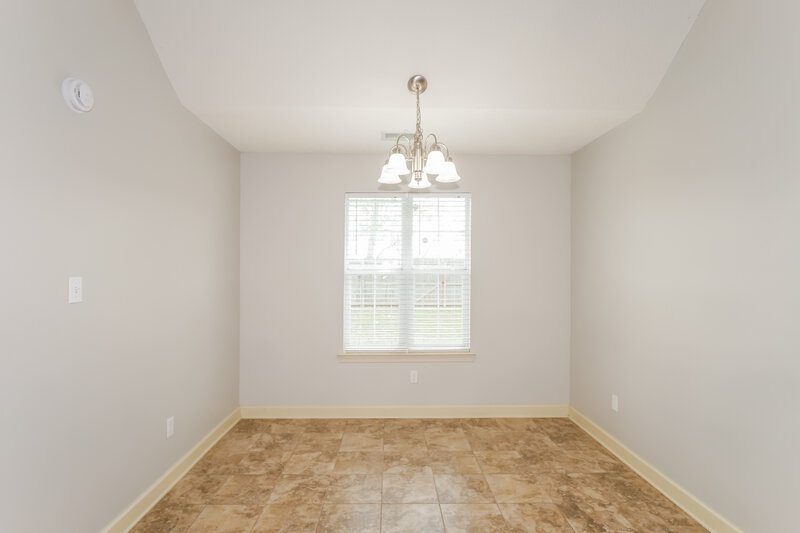 2,045/Mo, 3835 Farm Pond Cv E Southaven, MS 38671 Dining Room View
