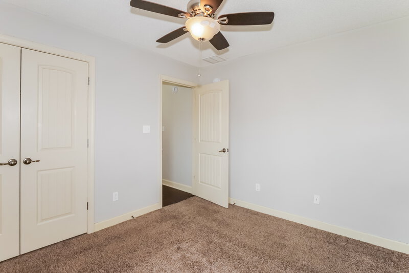 2,045/Mo, 3835 Farm Pond Cv E Southaven, MS 38671 Bedroom View 4