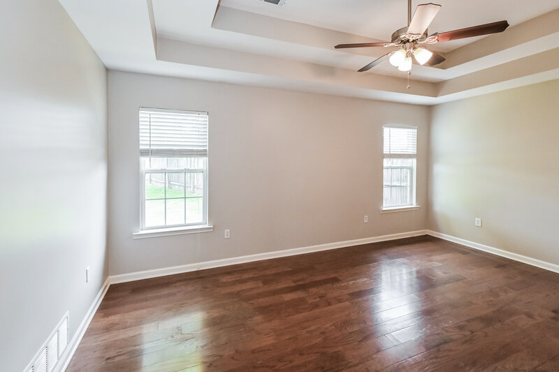 3,260/Mo, 8415 N Linda Shore Dr Southaven, MS 38672 Main Bedroom View 2
