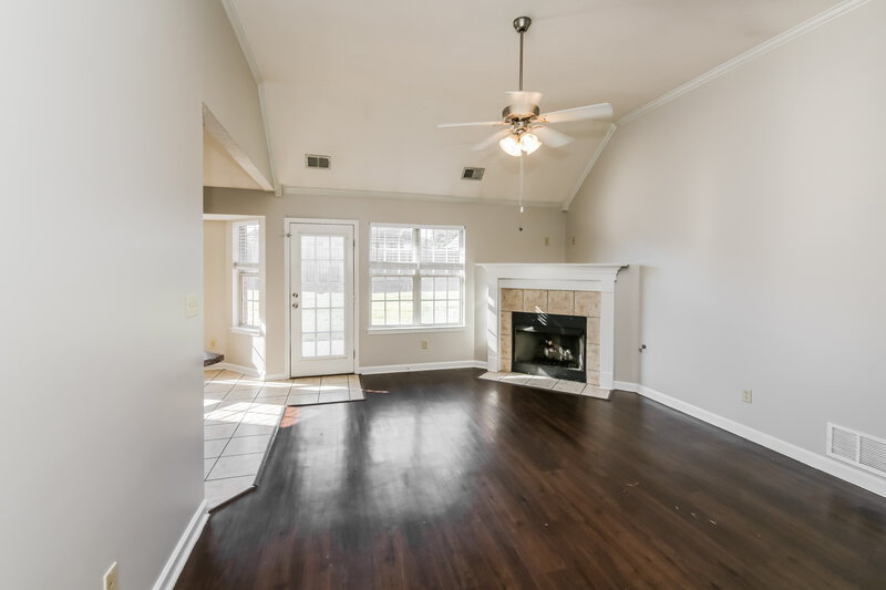 2,900/Mo, 4191 Carroll Dr W Horn Lake, MS 38637 Living Room View