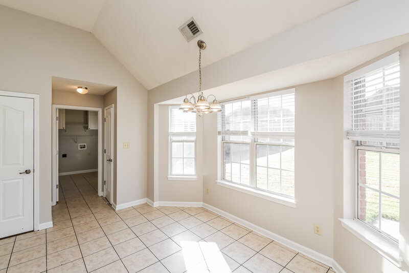 2,900/Mo, 4191 Carroll Dr W Horn Lake, MS 38637 Breakfast Nook View