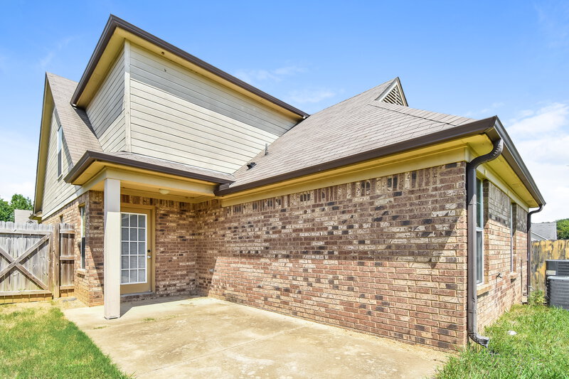 2,650/Mo, 9849 White Poplar Drive Olive Branch, MS 38654 Front View