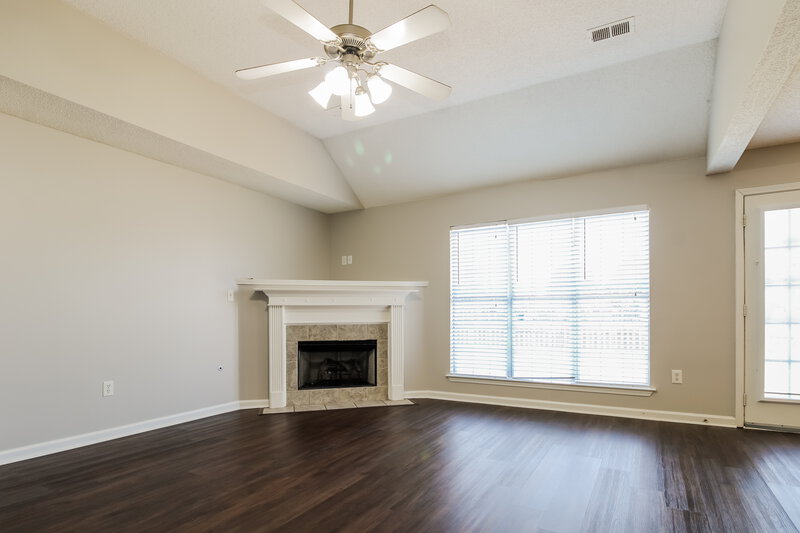 2,320/Mo, 6911 White Hawk Ln Olive Branch, MS 38654 Living Room View