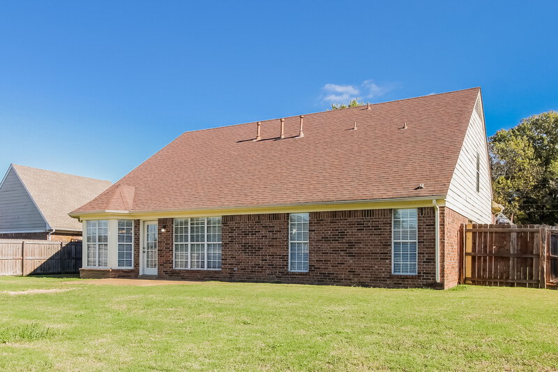 2,320/Mo, 6911 White Hawk Ln Olive Branch, MS 38654 Rear View