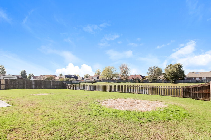 2,320/Mo, 6911 White Hawk Ln Olive Branch, MS 38654 Backyard View