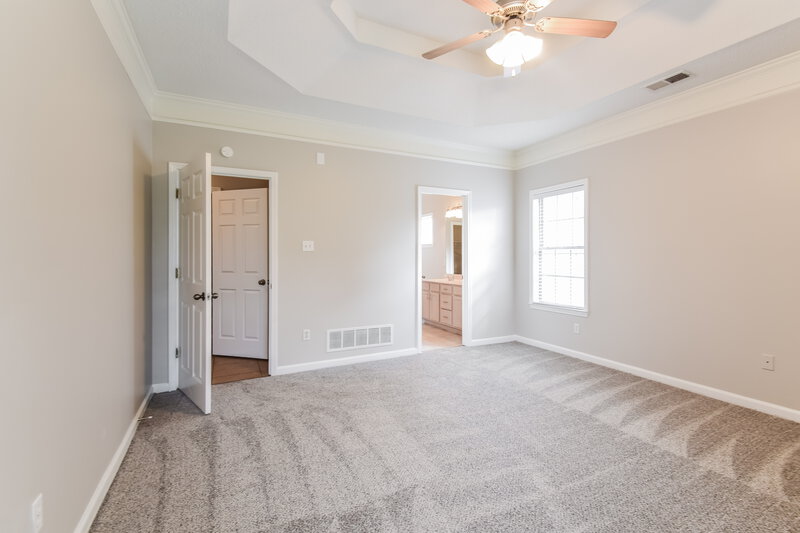 2,365/Mo, 1573 Golden Oaks Loop N Southaven, MS 38671 Main Bedroom View