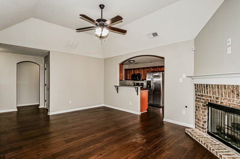 1,790/Mo, 9439 Darren Cir S Cordova, TN 38018 Living Room View 2