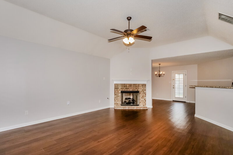 1,840/Mo, 9455 Darren Cir S Cordova, TN 38018 Living Room View