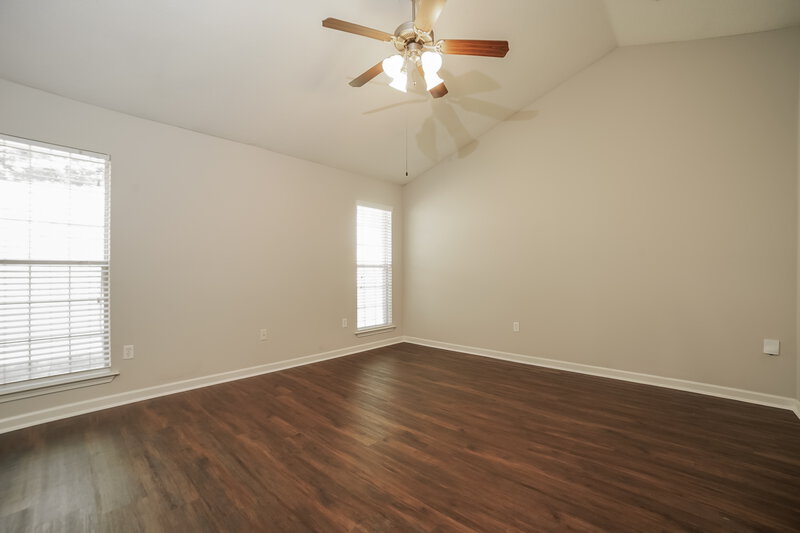 1,755/Mo, 1454 Trafalgar Cv Southaven, MS 38671 Main Bedroom View 2