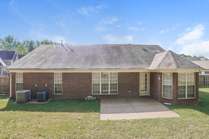1,755/Mo, 1454 Trafalgar Cv Southaven, MS 38671 Rear View