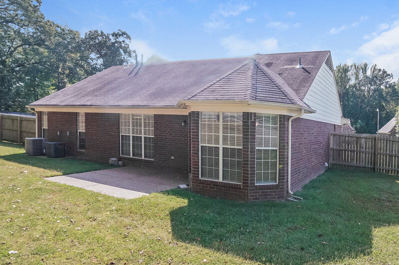 1,755/Mo, 1454 Trafalgar Cv Southaven, MS 38671 Rear View 2