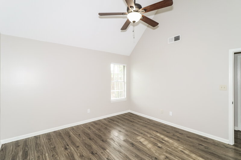 1,830/Mo, 1886 Towson Ln Horn Lake, MS 38637 Main Bedroom View 2