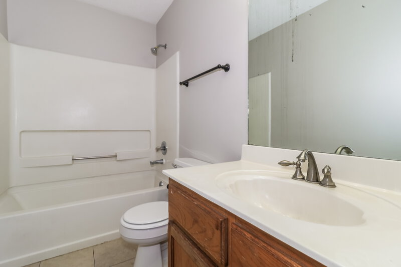 1,830/Mo, 1886 Towson Ln Horn Lake, MS 38637 Bathroom View