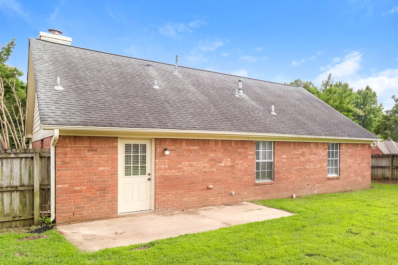 1,830/Mo, 1886 Towson Ln Horn Lake, MS 38637 Rear View