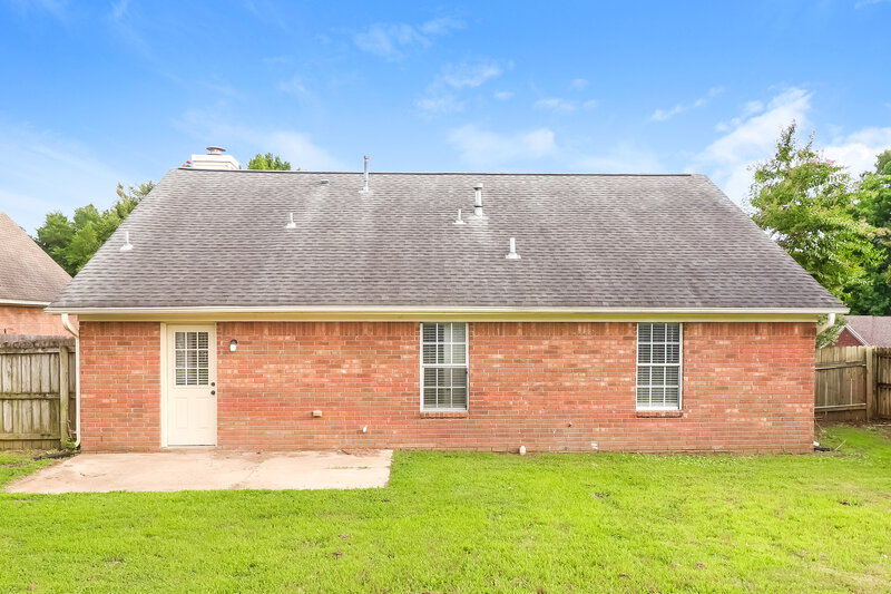 1,830/Mo, 1886 Towson Ln Horn Lake, MS 38637 Rear View 2