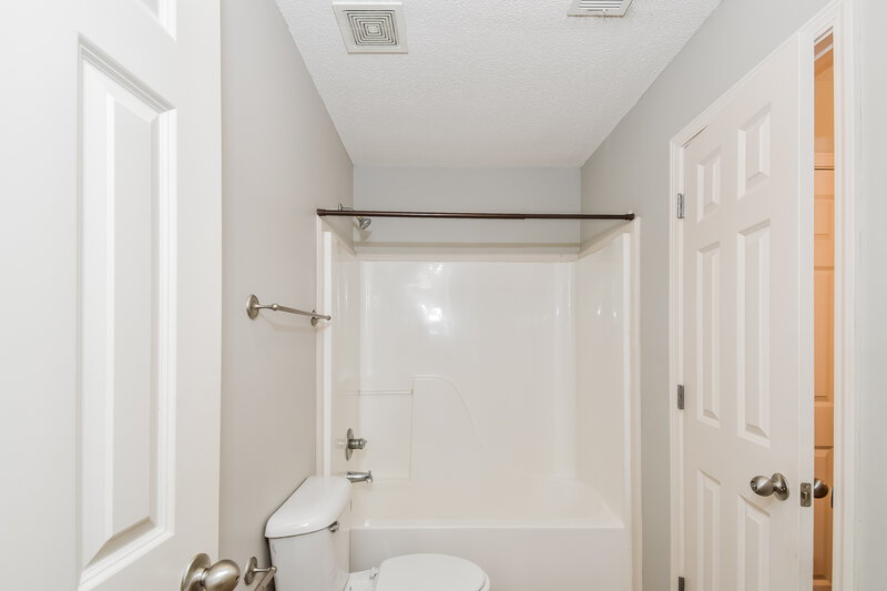 2,645/Mo, 4154 Lexi Dr Olive Branch, MS 38654 Bathroom View