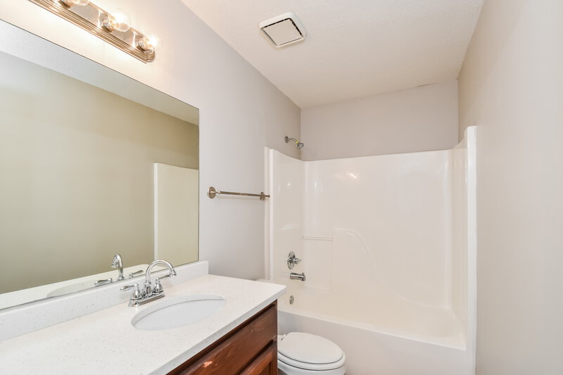 2,645/Mo, 4154 Lexi Dr Olive Branch, MS 38654 Bathroom View 3