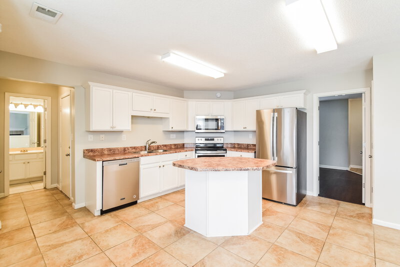 2,115/Mo, 7837 Pinefrost Ln Memphis, TN 38125 Kitchen View