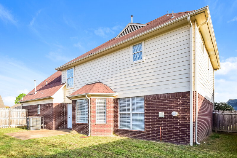 2,115/Mo, 7837 Pinefrost Ln Memphis, TN 38125 Rear View