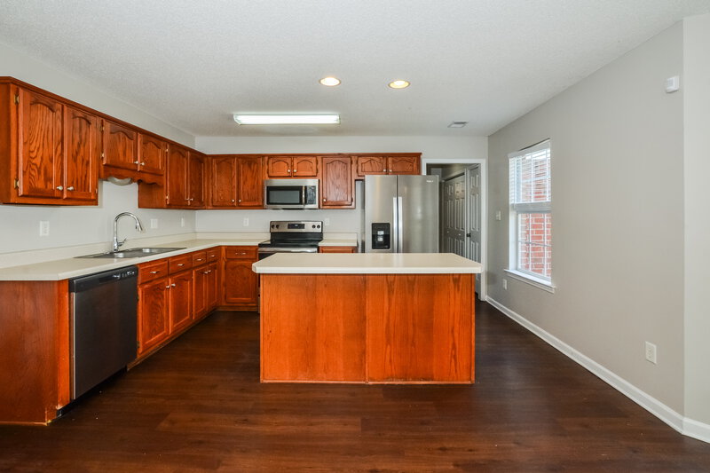 1,970/Mo, 2798 Shady Well Cv Cordova, TN 38016 Kitchen View